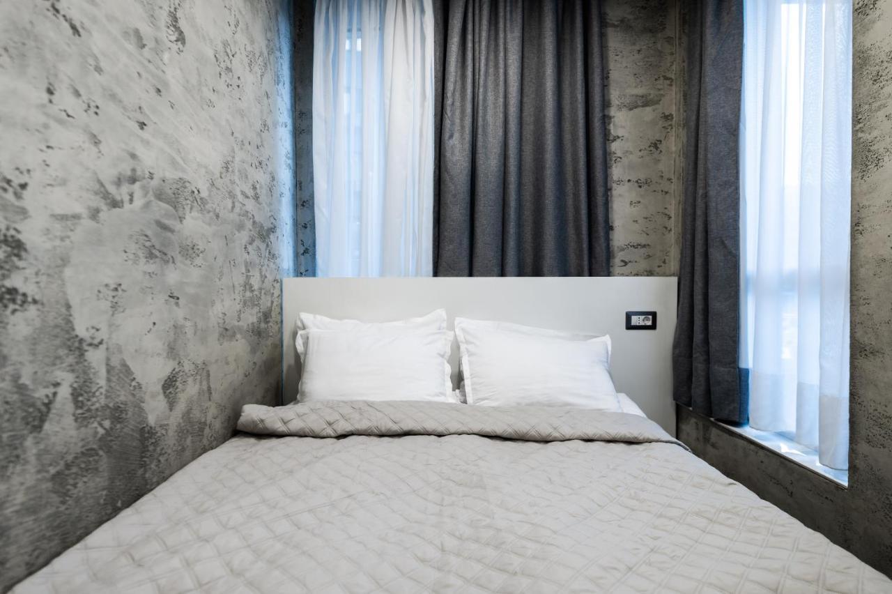 Luxury Silver Apartment *